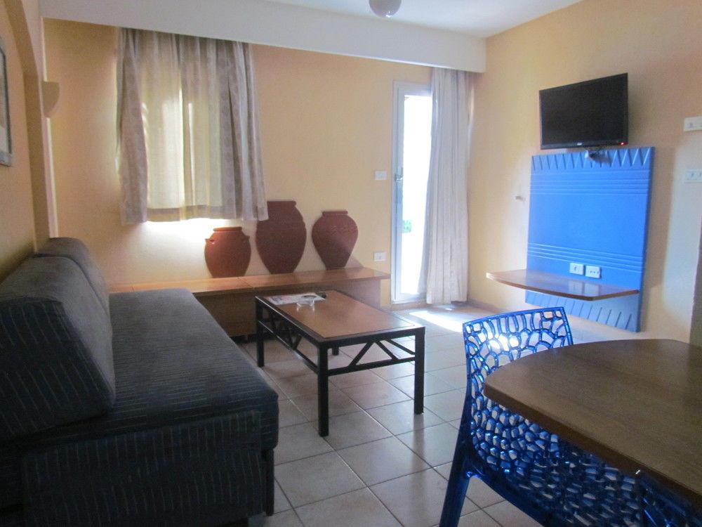 Club In Eilat - Coral Beach Villa Resort Kültér fotó